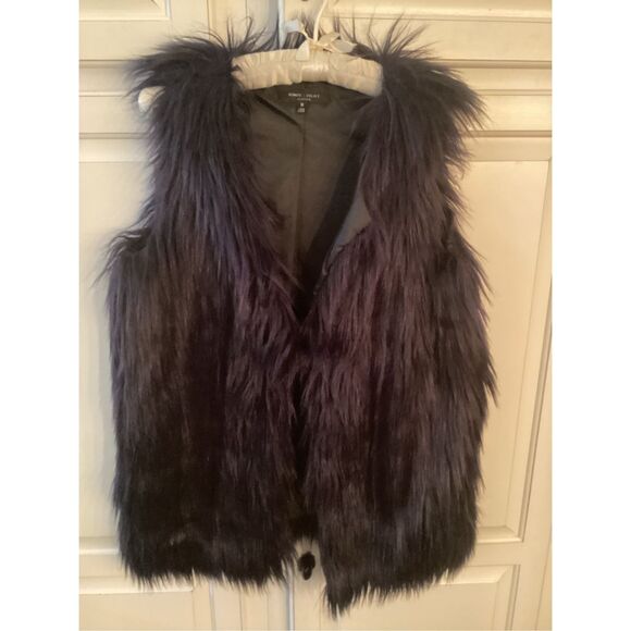 Romeo & Juliet Couture Faux Fur Vest Sz M Navy - Picture 2 of 7